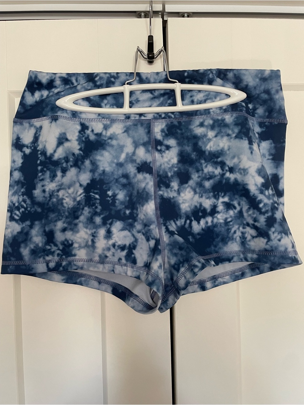 American Eagle Outfitters The Everything Short in Blue Tie-Dye